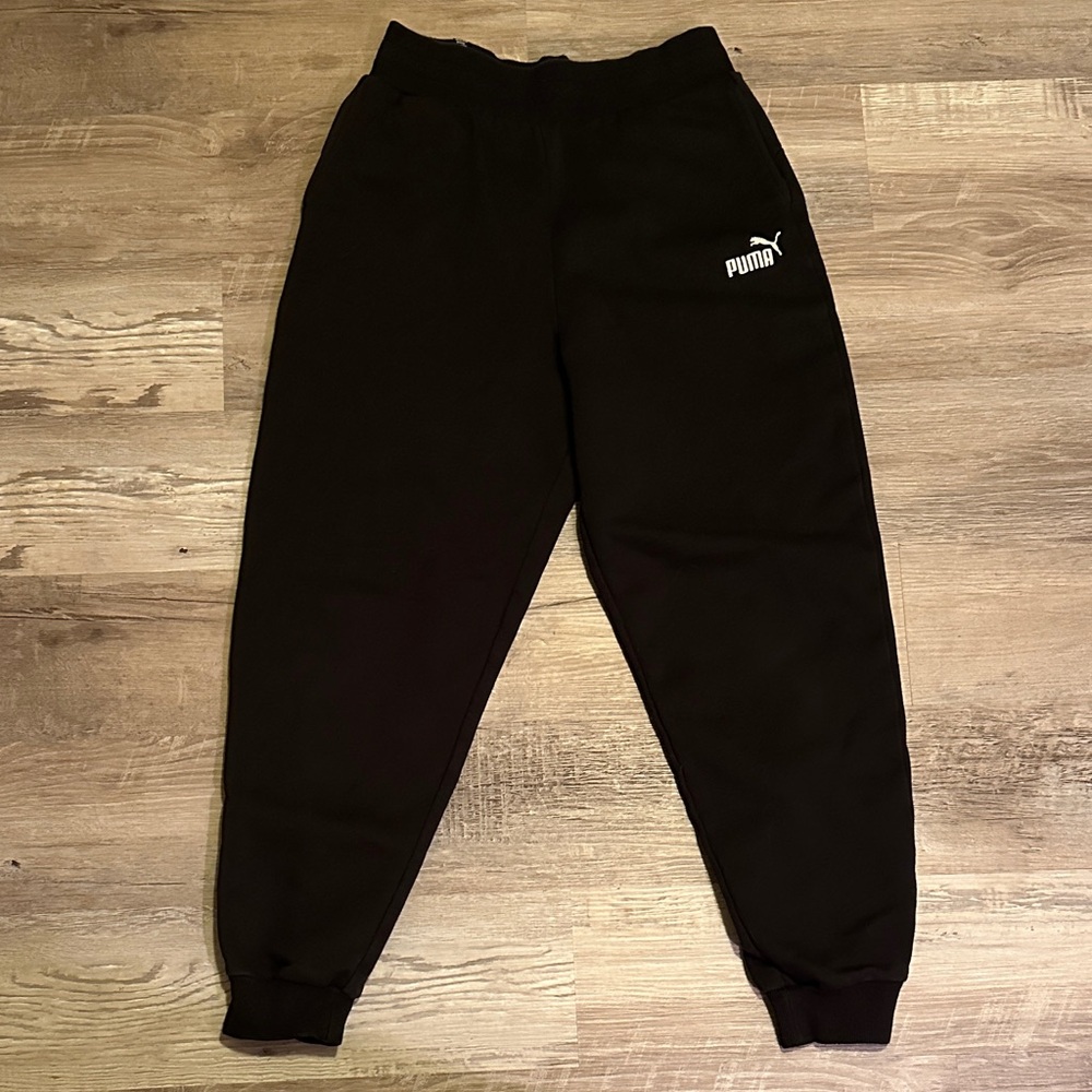 Puma Black Essential Joggers Sweatpants